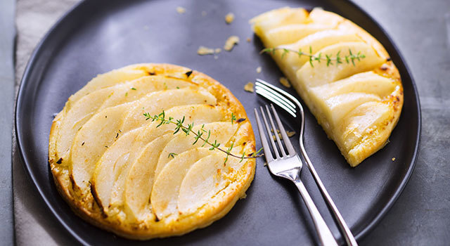 Tartes fines aux poires et au thym