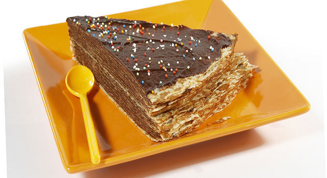 Gâteau de crêpes et son onctueuse ganache au chocolat