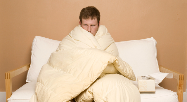 Un homme souffre-t-il vraiment plus qu’une femme quand il est malade ?