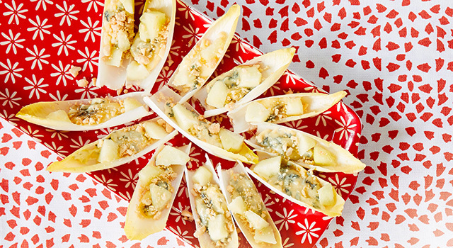 Bouchées d’endives au bleu