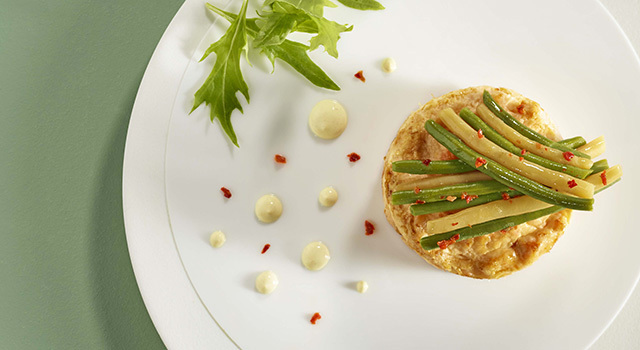 Gateau de saumon accompagné d’un duo Haricots Verts & Haricots Beurre