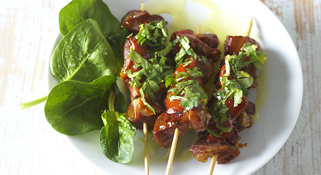 Brochettes de porc, Ketchup et coriandre