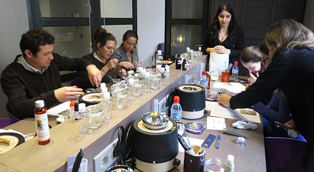 AZ Tour 2016 : des ateliers cosmétiques DIY Aroma Zone dans 5 grandes villes de France