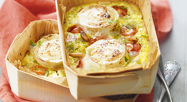 Petits clafoutis aux tomates cerises, pesto et bûche de chèvre Chavroux