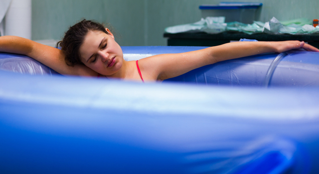 Pourquoi et comment accoucher dans l'eau ?