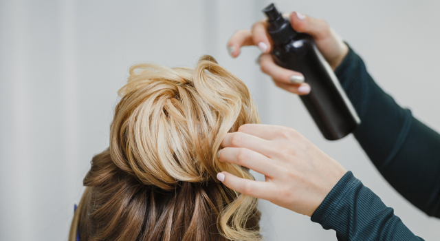 DIY : laque fixante pour cheveux